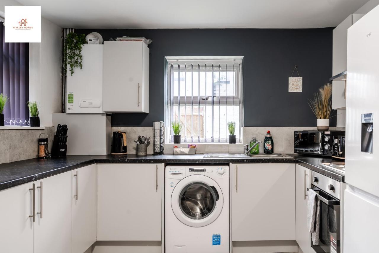 Immaculate 4 Bed In Liverpool By Hinkley Homes Short Lets & Serviced Accommodation 외부 사진